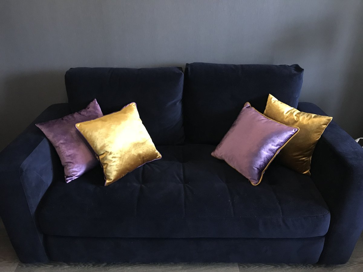 Бархатная подушка