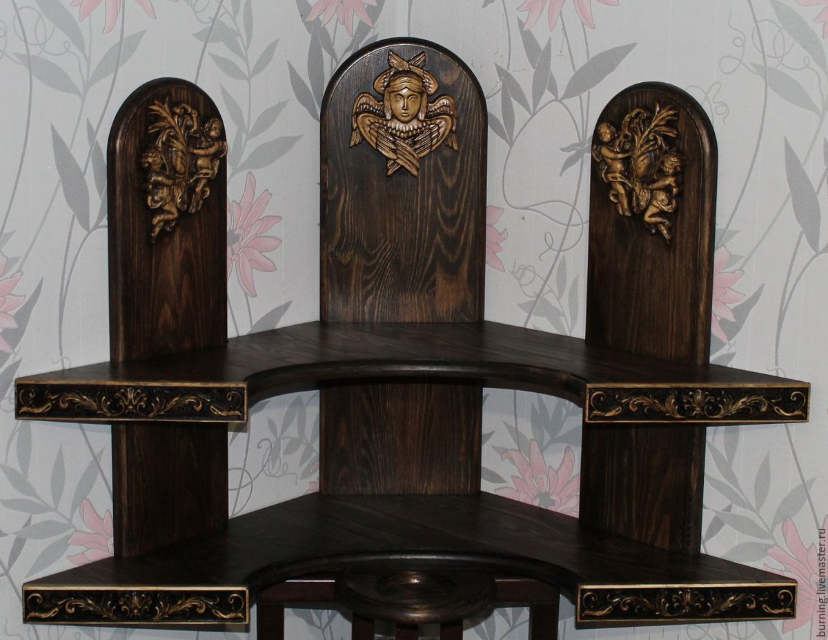 Полочка для икон угловая