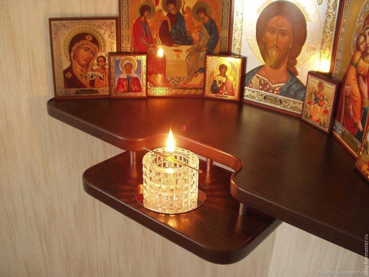 Полка навесная под иконы