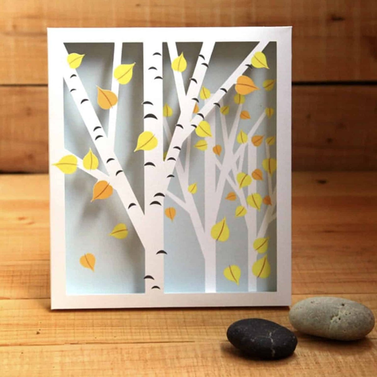 Декоративное панно из бумаги