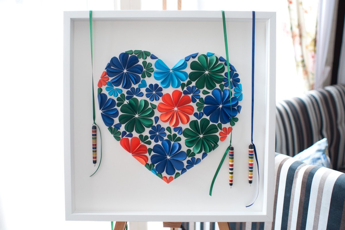 Бумажное панно