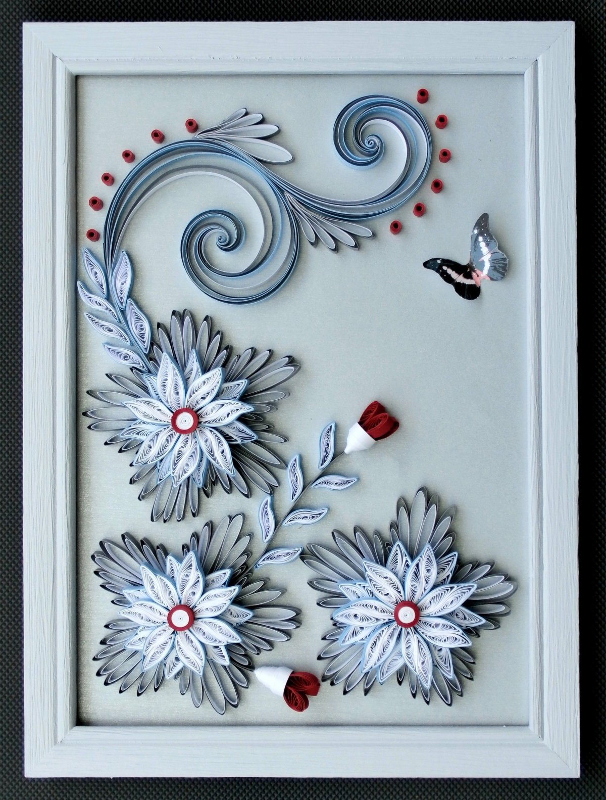 Панно из бумажных цветов