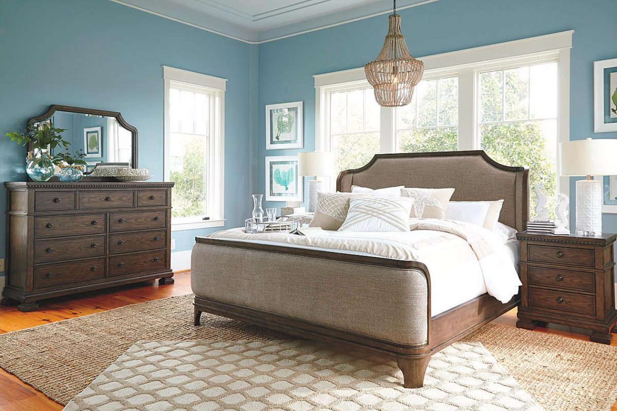 Спальный гарнитур Horchow Juliet Tufted King Panel Bed