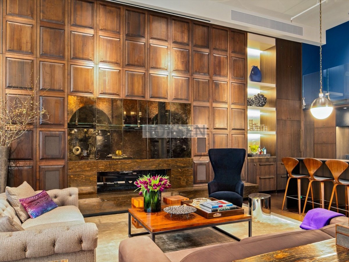 Деревянный декор на стену