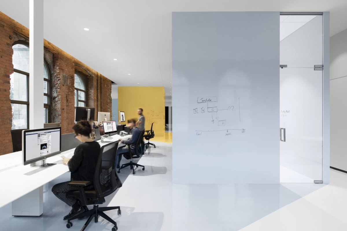 Светлый офис