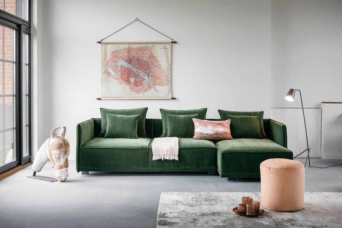 Синий диван