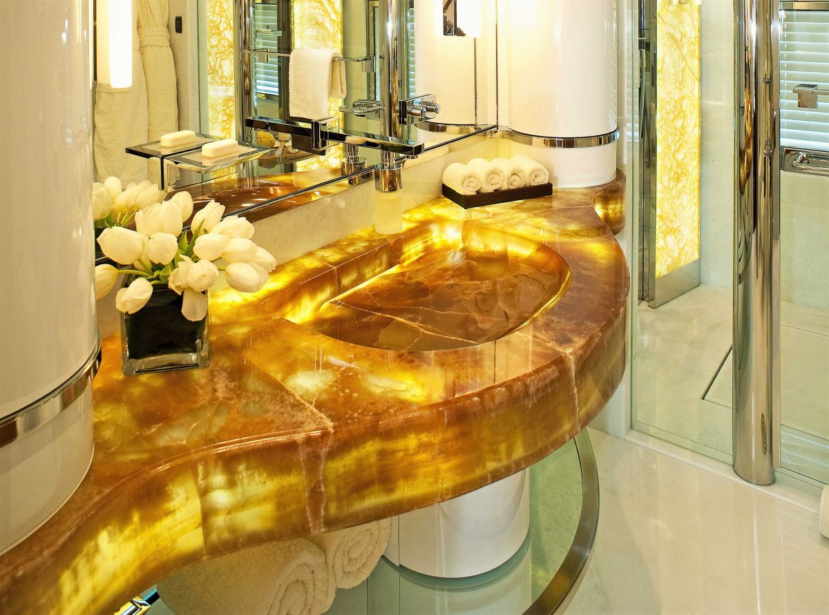 Декоративная штукатурка под мрамор в интерьере