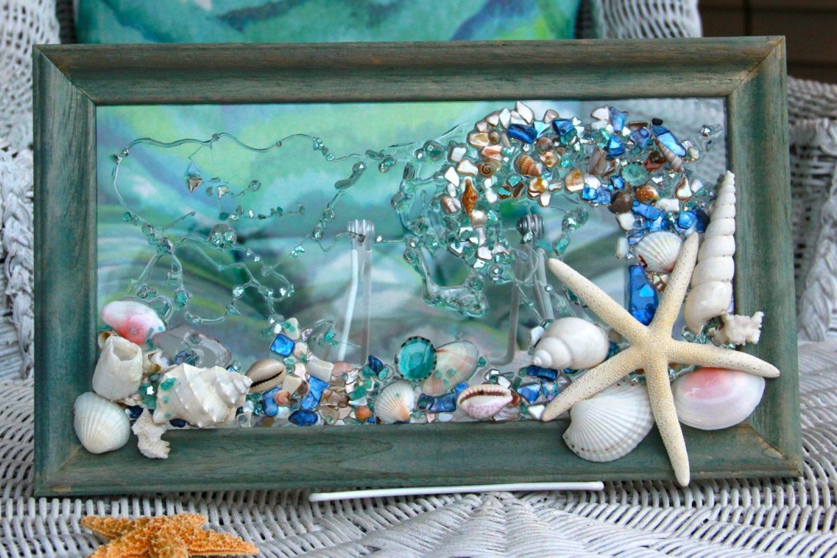 Панно с морскими ракушками