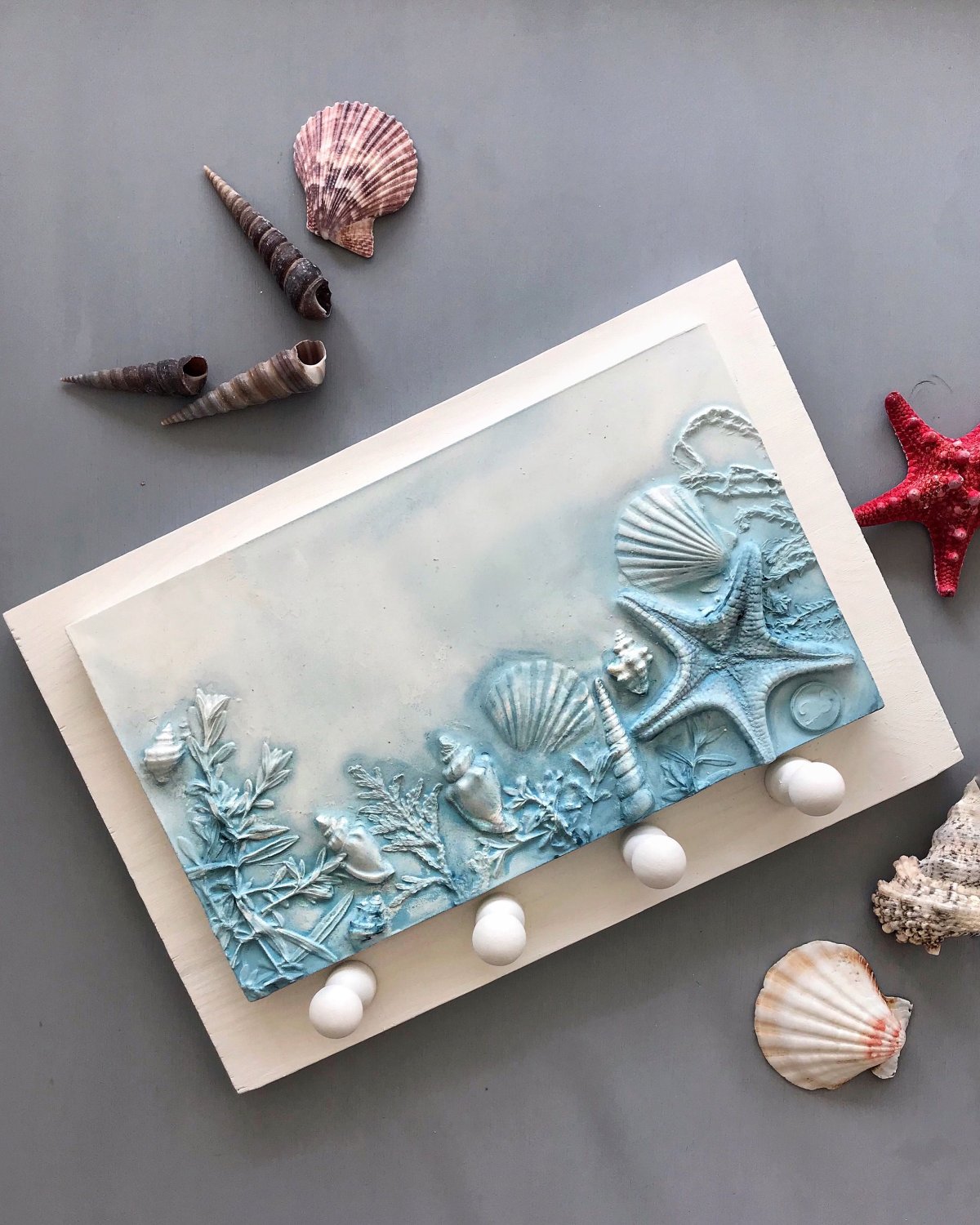 Панно из морских ракушек