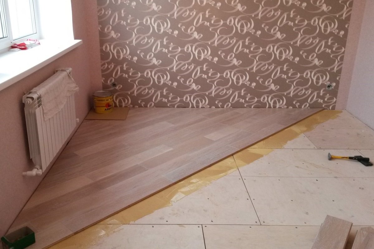Линолеум под ламинат по диагонали