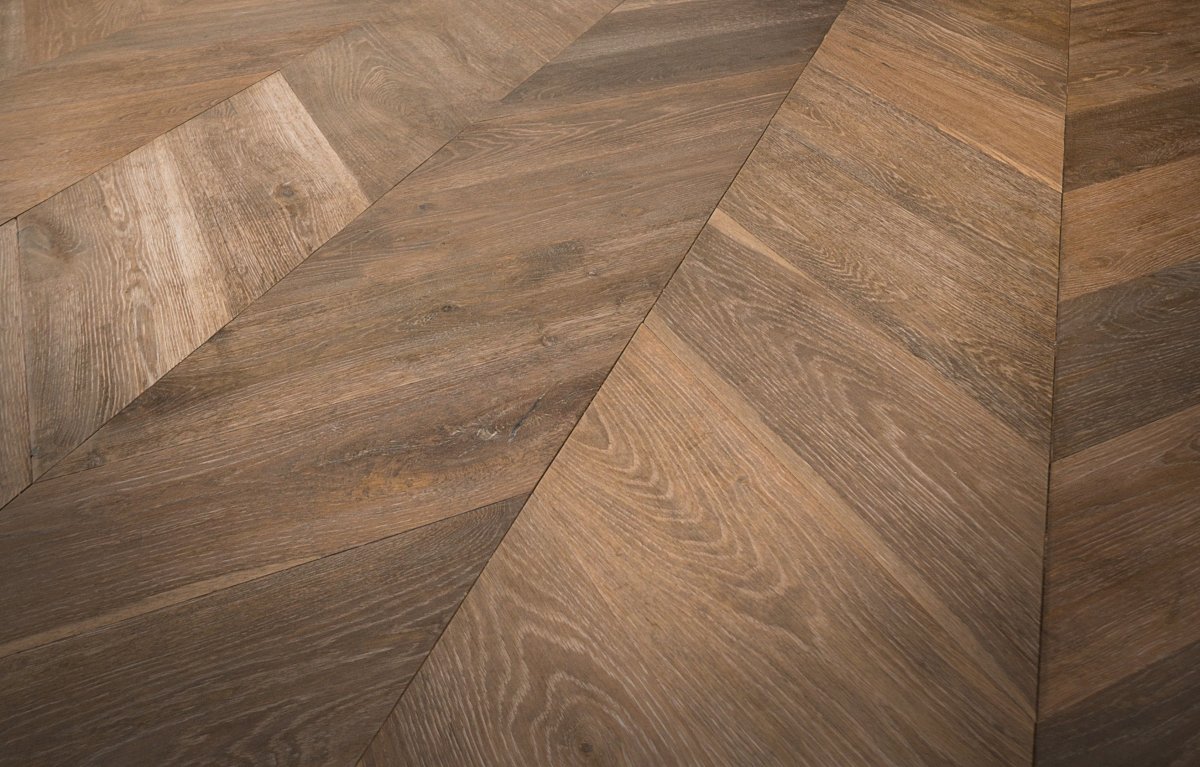 Brown Chevron Oak parquet