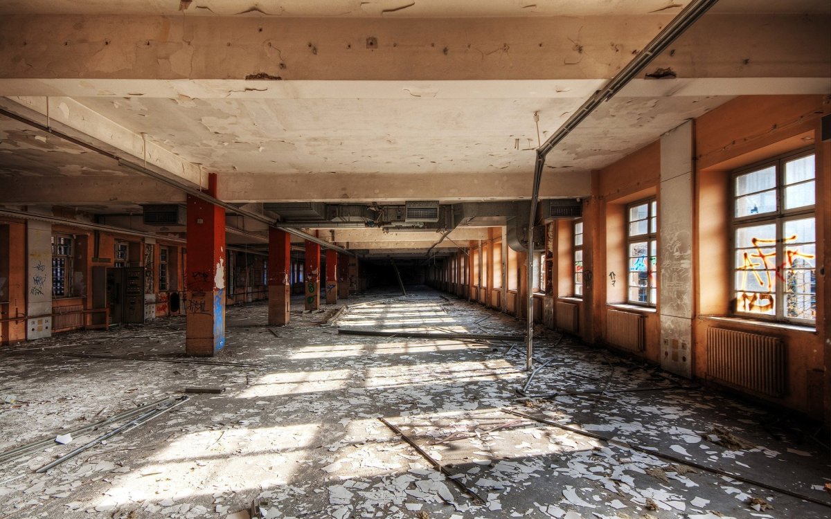 Заброшенное здание