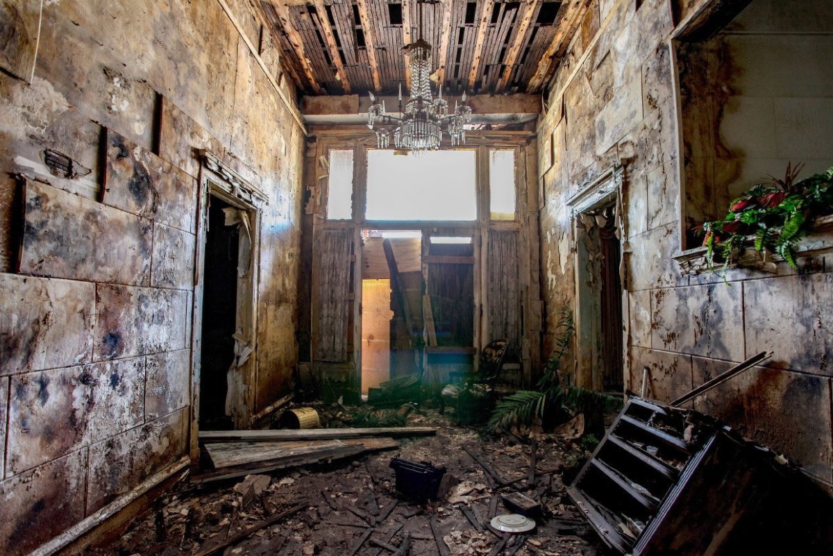 Заброшенная комната