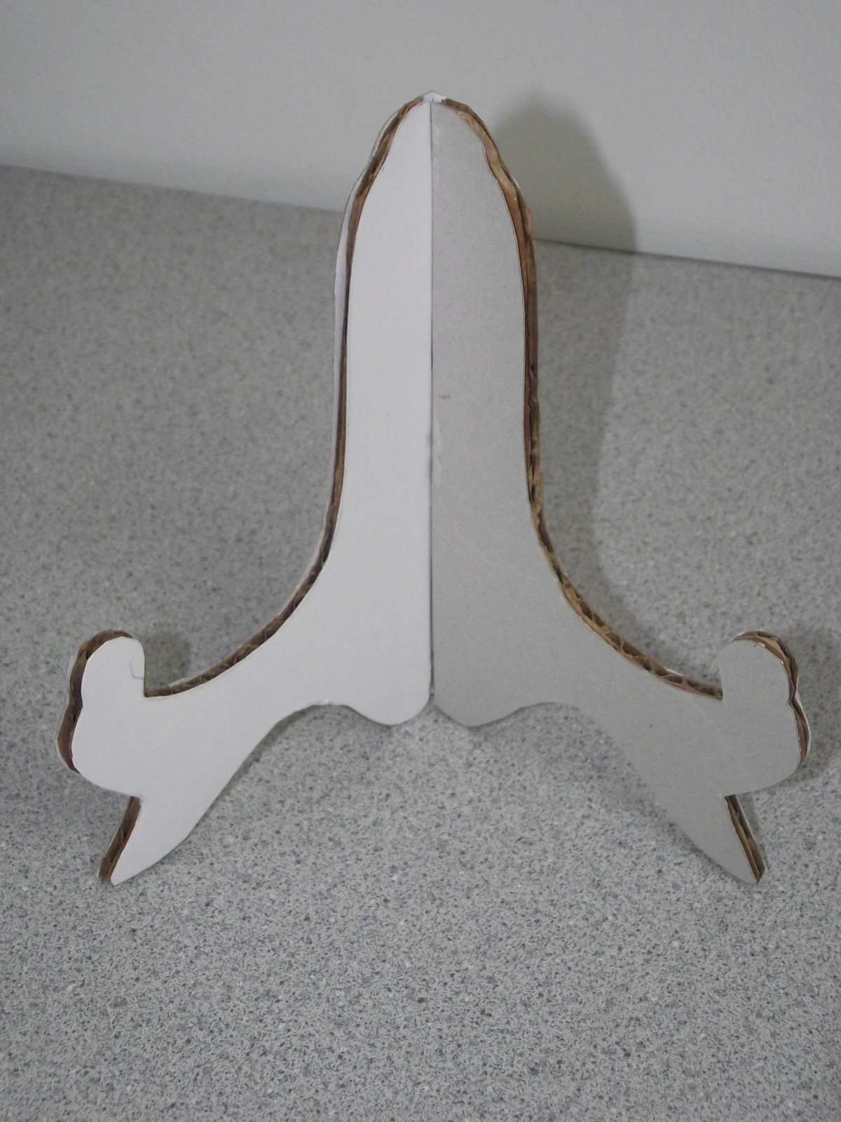 Подставка для декоративных тарелок настенная купить в СПБ