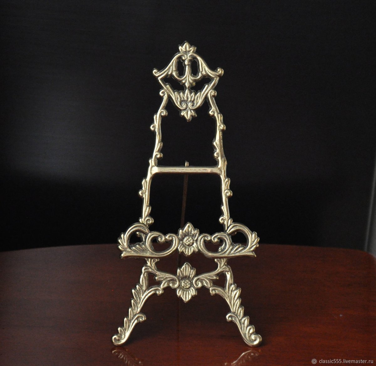 Держатель для декоративных тарелок