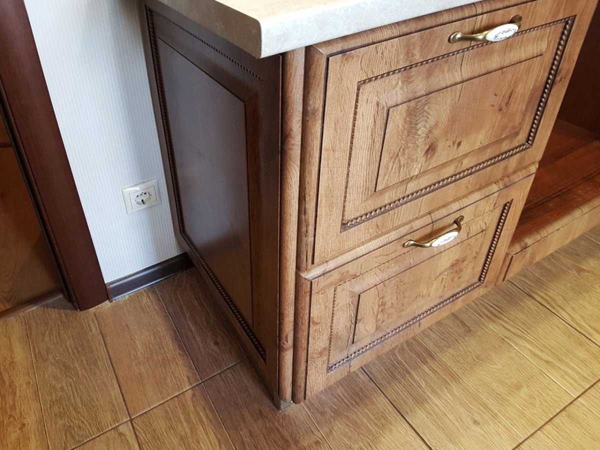 Дуб Ланселот фасад