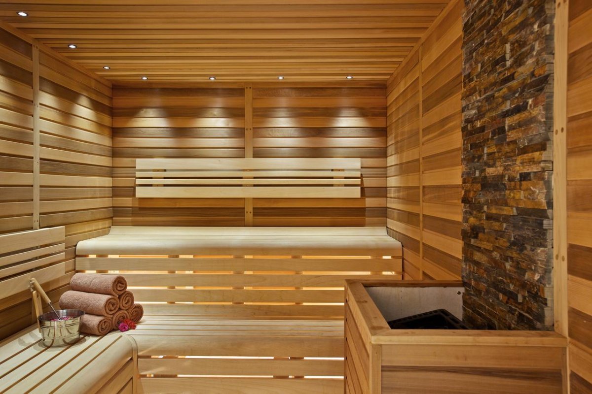 Полки в парилке из абаша