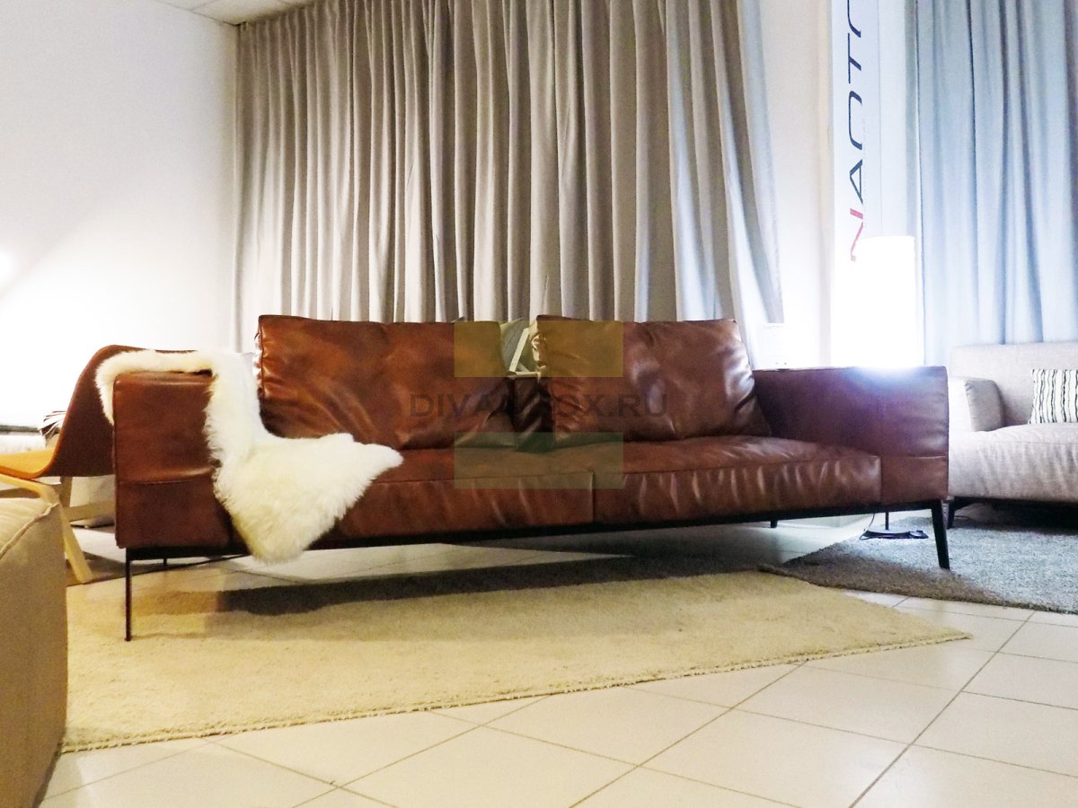 Левитирующий диван