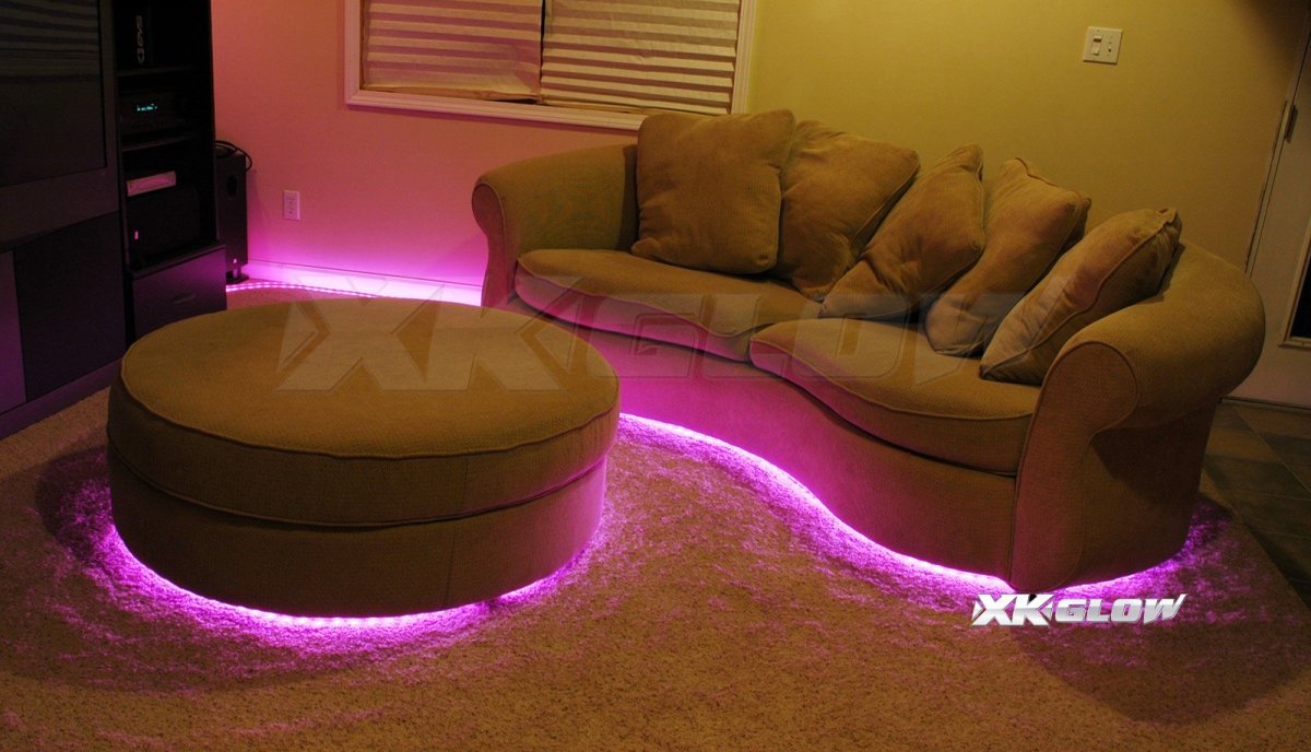 Парящий диван с подсветкой