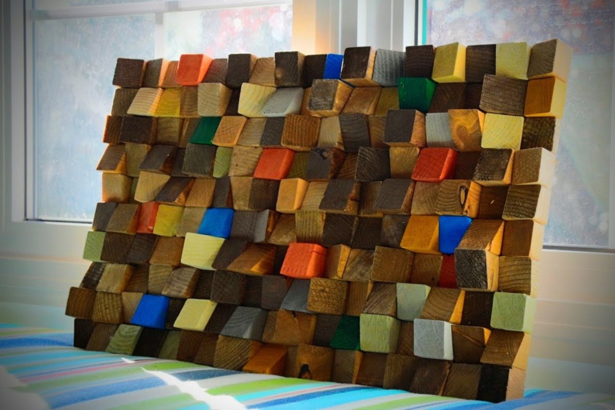 Декор витрины деревянными панелями