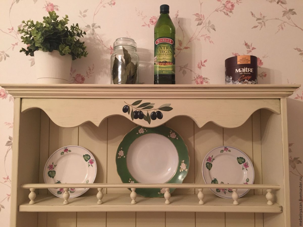Полка для тарелок в стиле Прованс