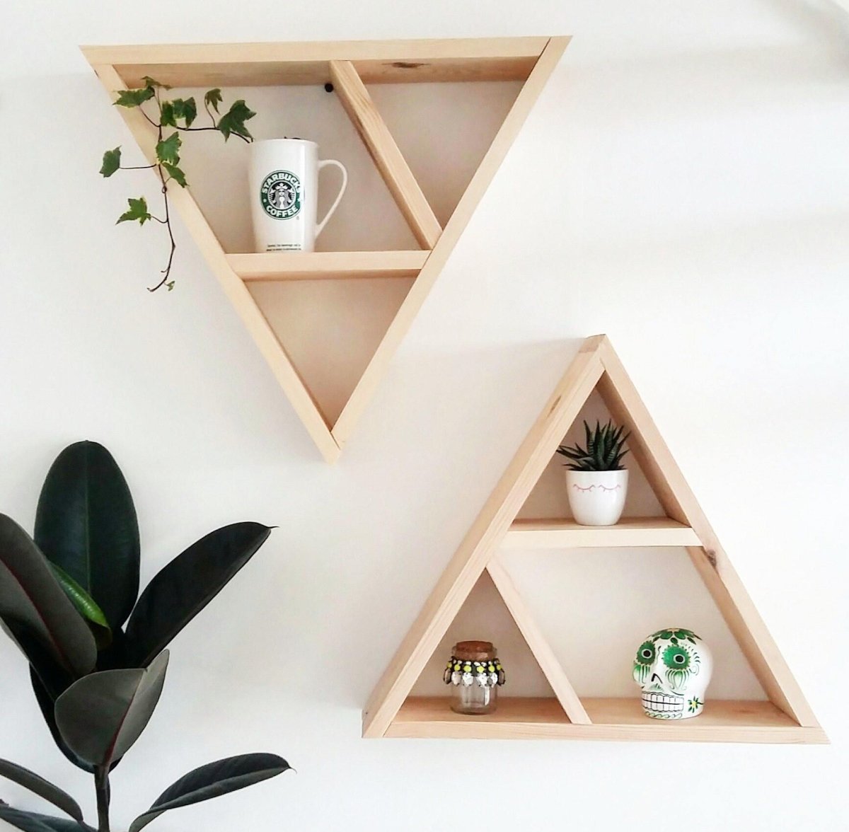 Треугольные полки
