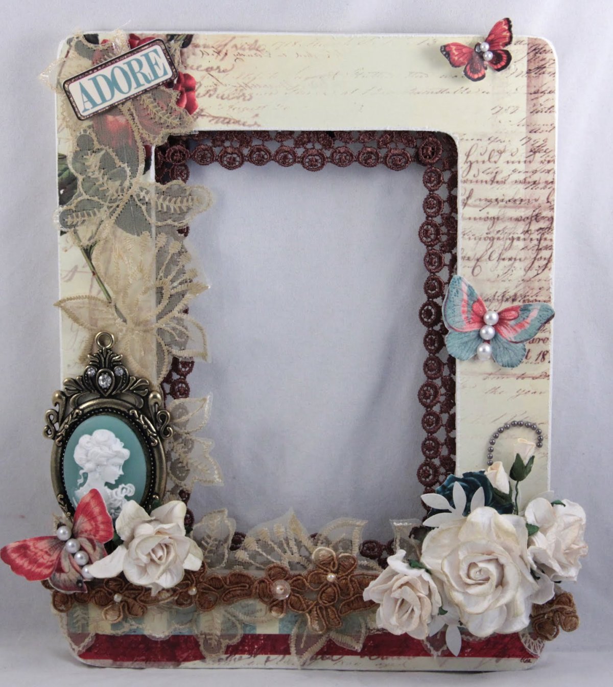 Украсить рамку ракушками