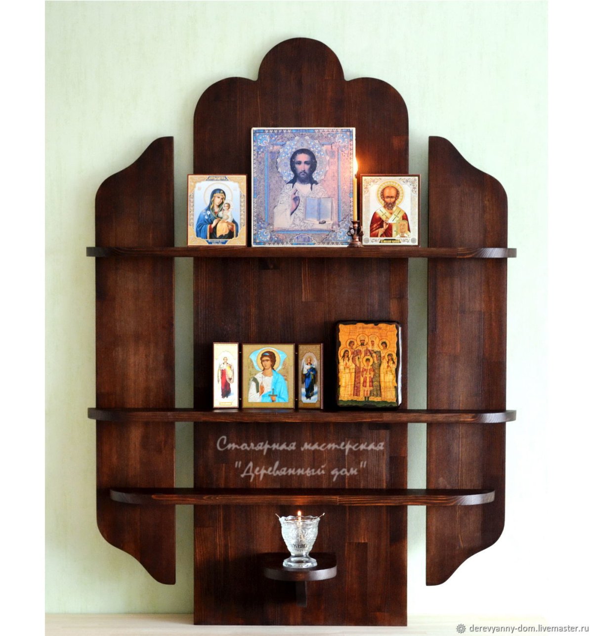 Полка для икон 3de1370