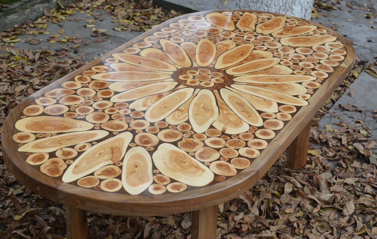 Подставка для цветов из спилов дерева