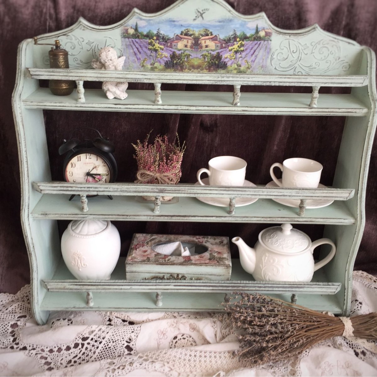 Полочки для тарелок декоративных