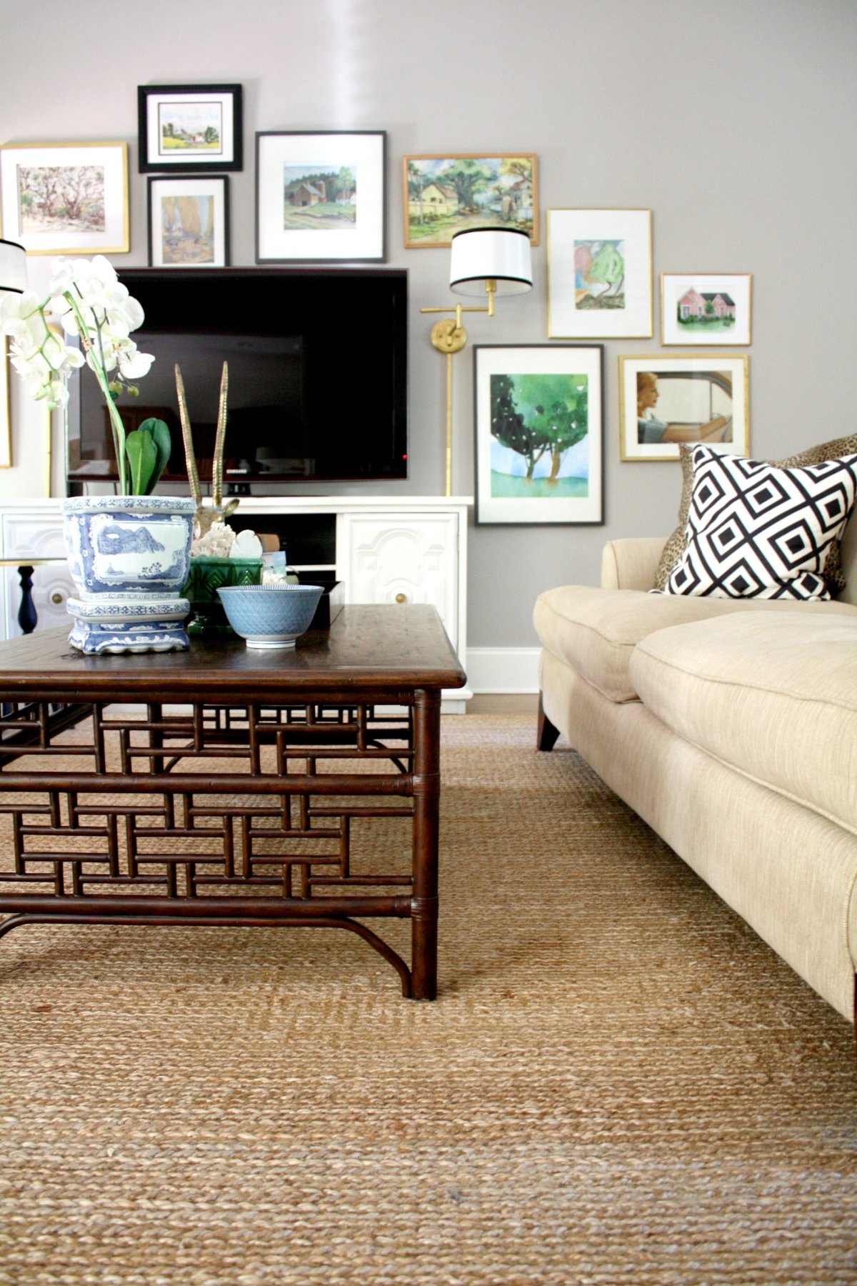 Декор вокруг телевизора