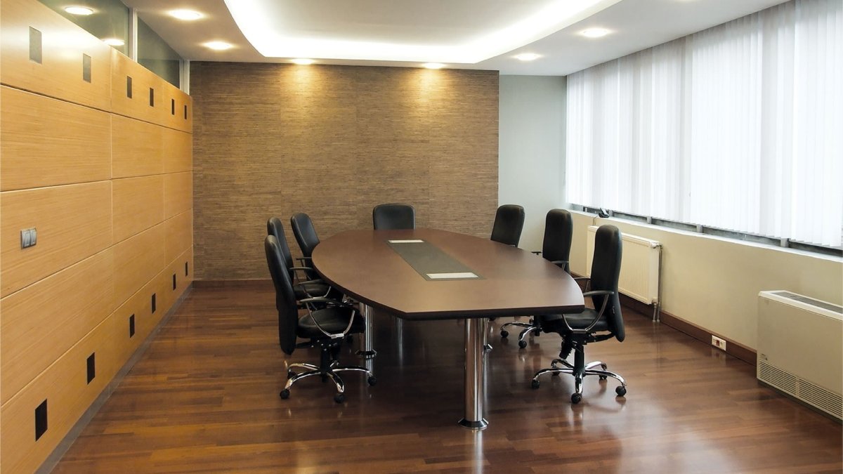 Интерьер рабочего кабинета в офисе