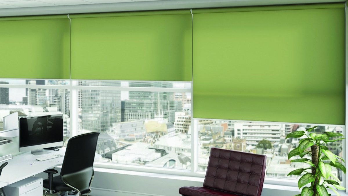 Рулонные жалюзи в офис