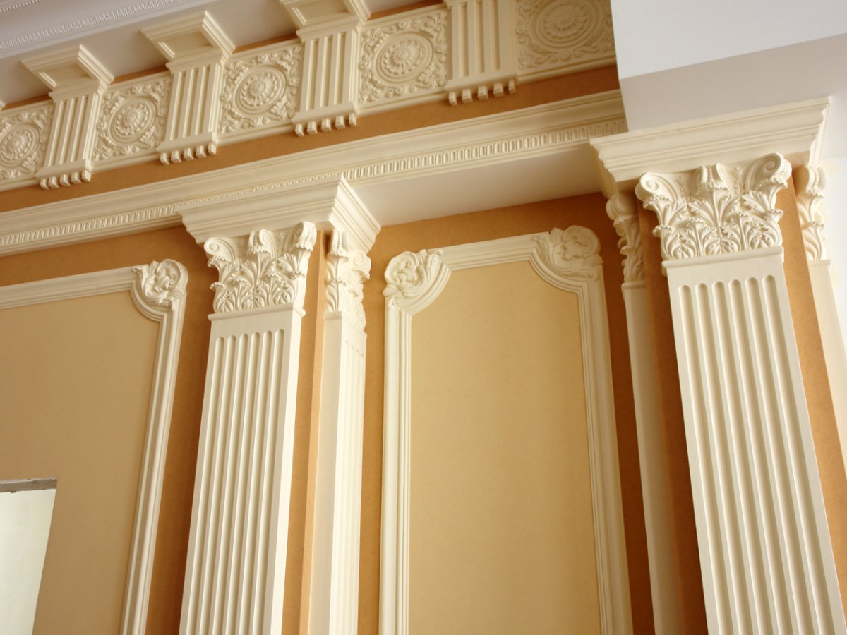 Лепнина на стенах