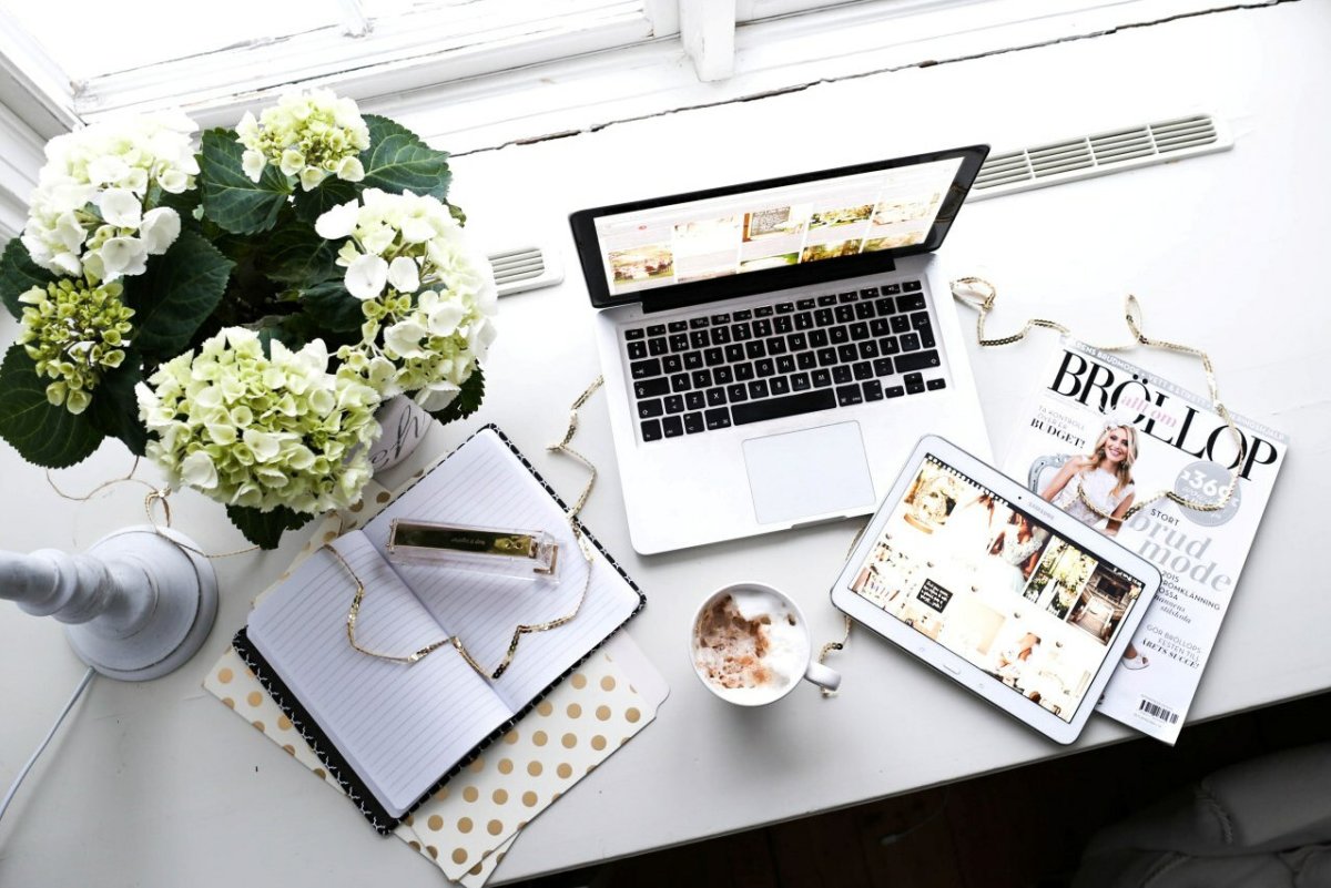 Мебель для домашнего офиса в современном стиле