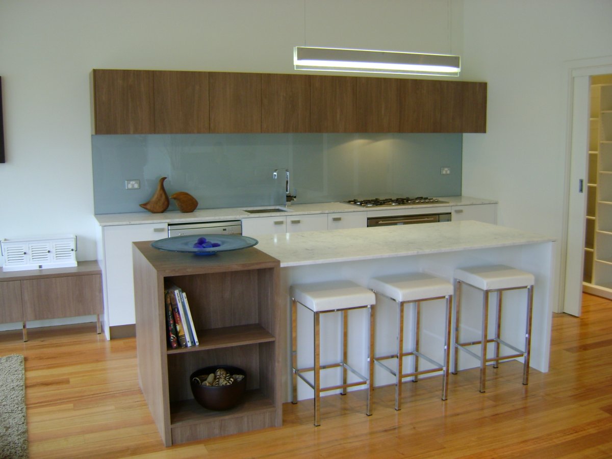 Угловые кухни с барной ст