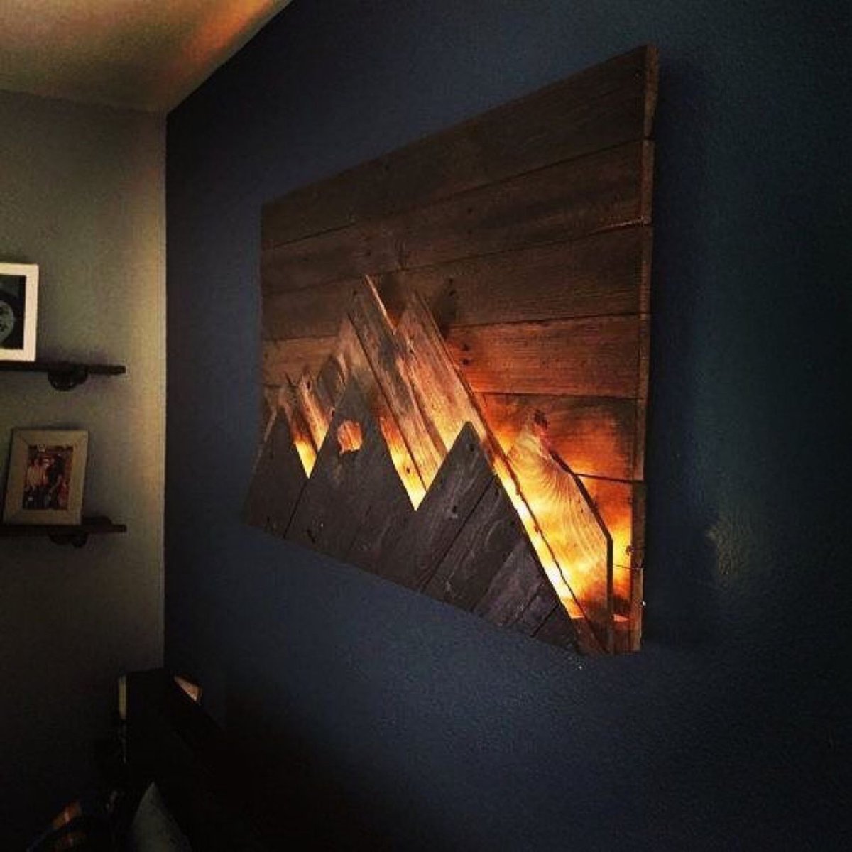 Панно из деревянных реек