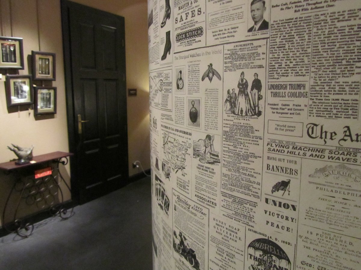 Вырезки из газет для коллажа