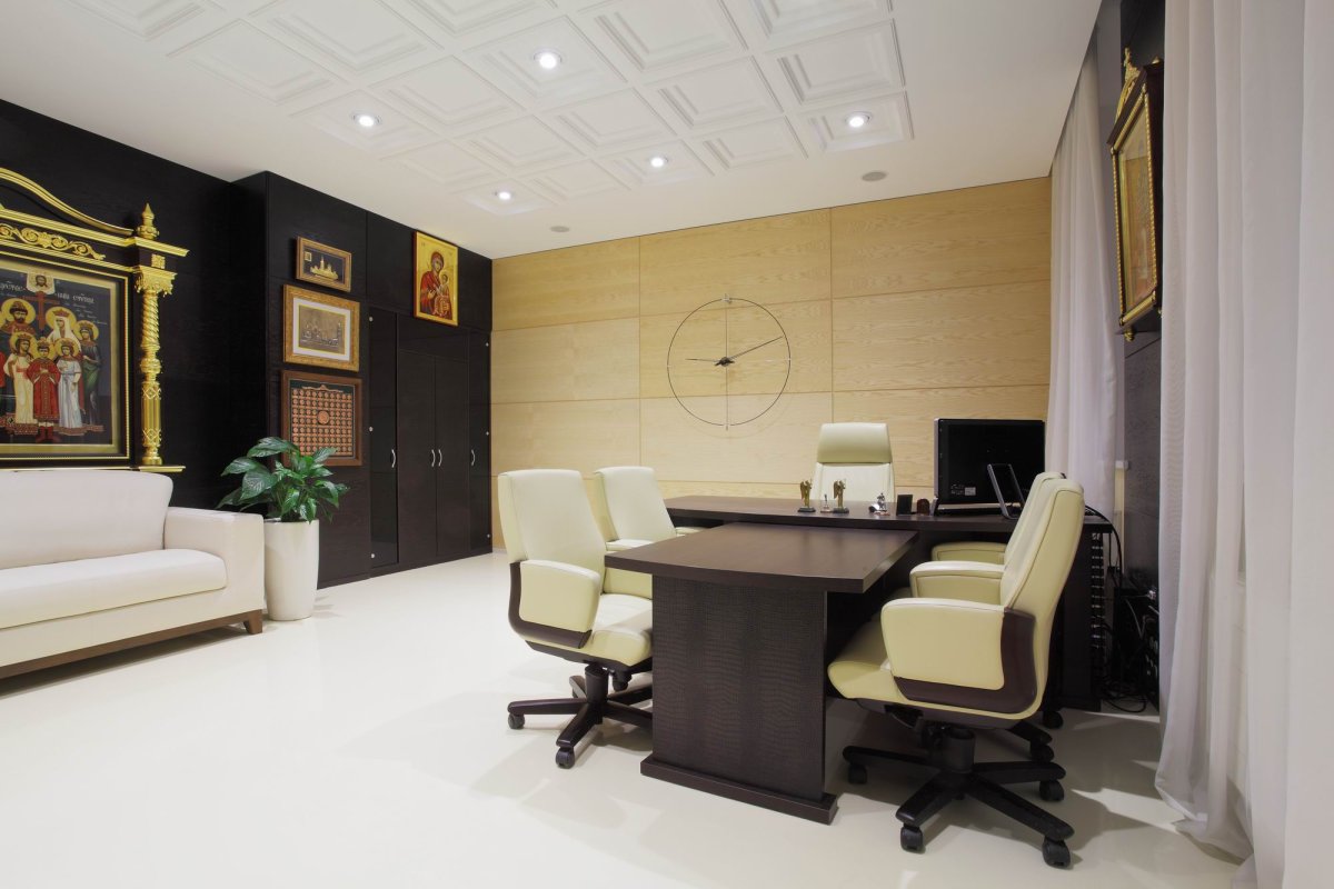 Маленький кабинет руководителя