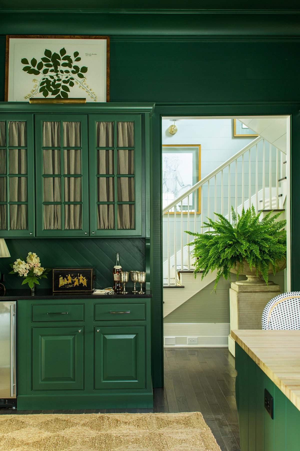 Гардеробная в изумрудных тонах