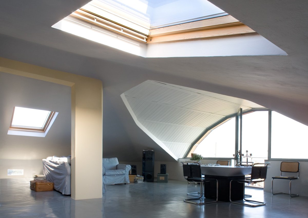 Мозаика на потолке в ванной