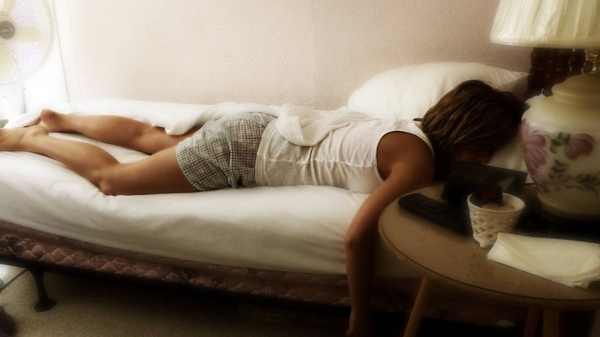 Спящие девушки домашнее