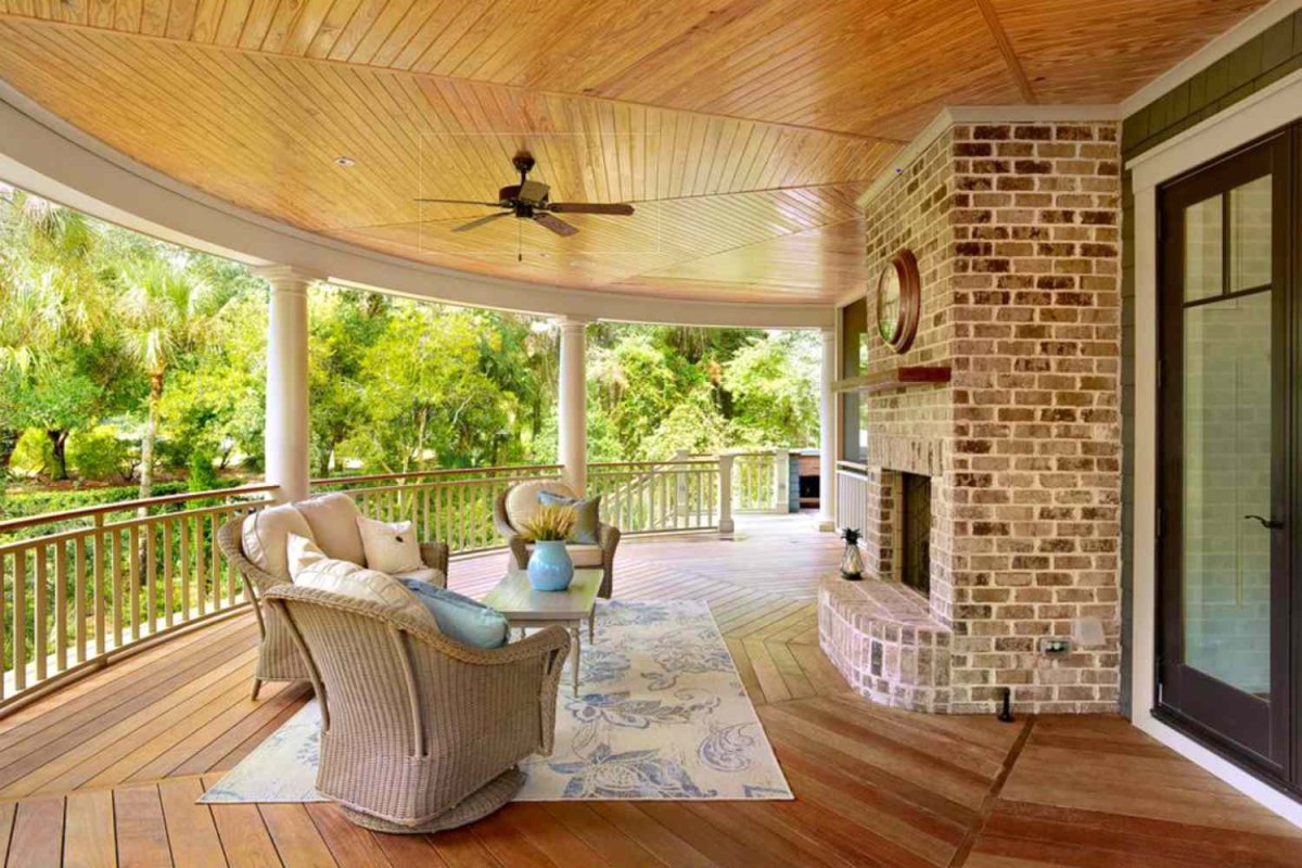 Отделка застекленной террасы