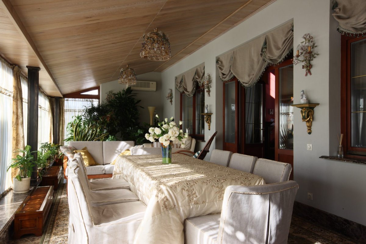 Коттедж с террасой