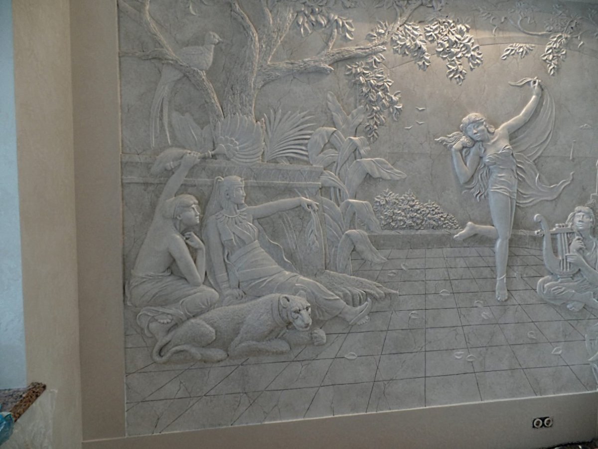 Сергей Кундиков барельеф