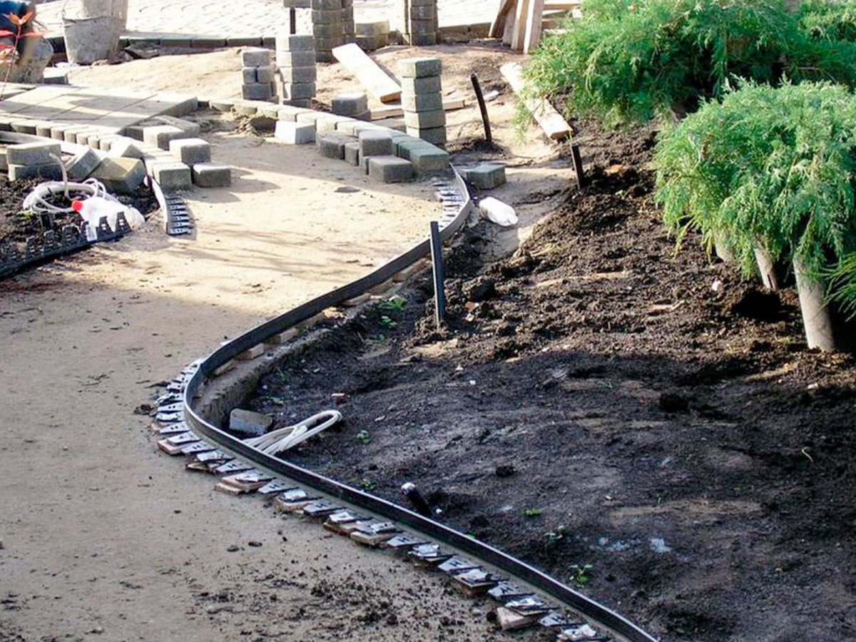 Бордюр ландшафтный SP Б-100.08.08-ПП пластиковый черный 80 мм