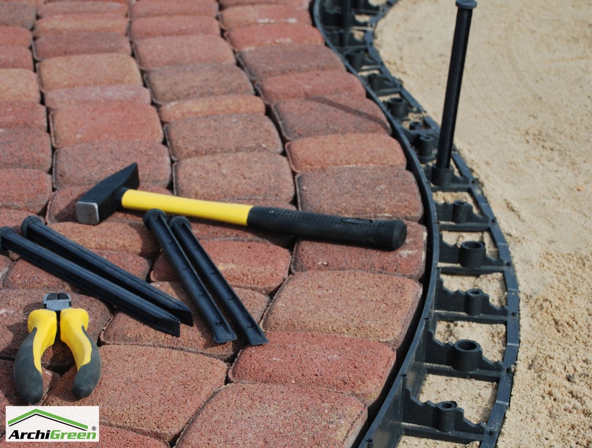 Бордюр Gidrolica line б-300.8,5.4.5 - пластиковый черный l3000