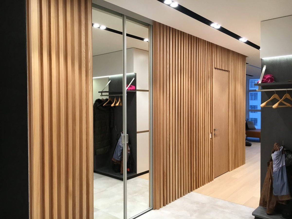 Прихожая с жалюзийными фасадами Стэлла 11а