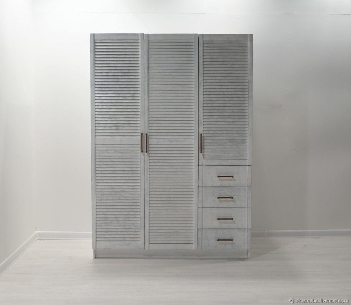Шкаф с жалюзийными дверцами икеа