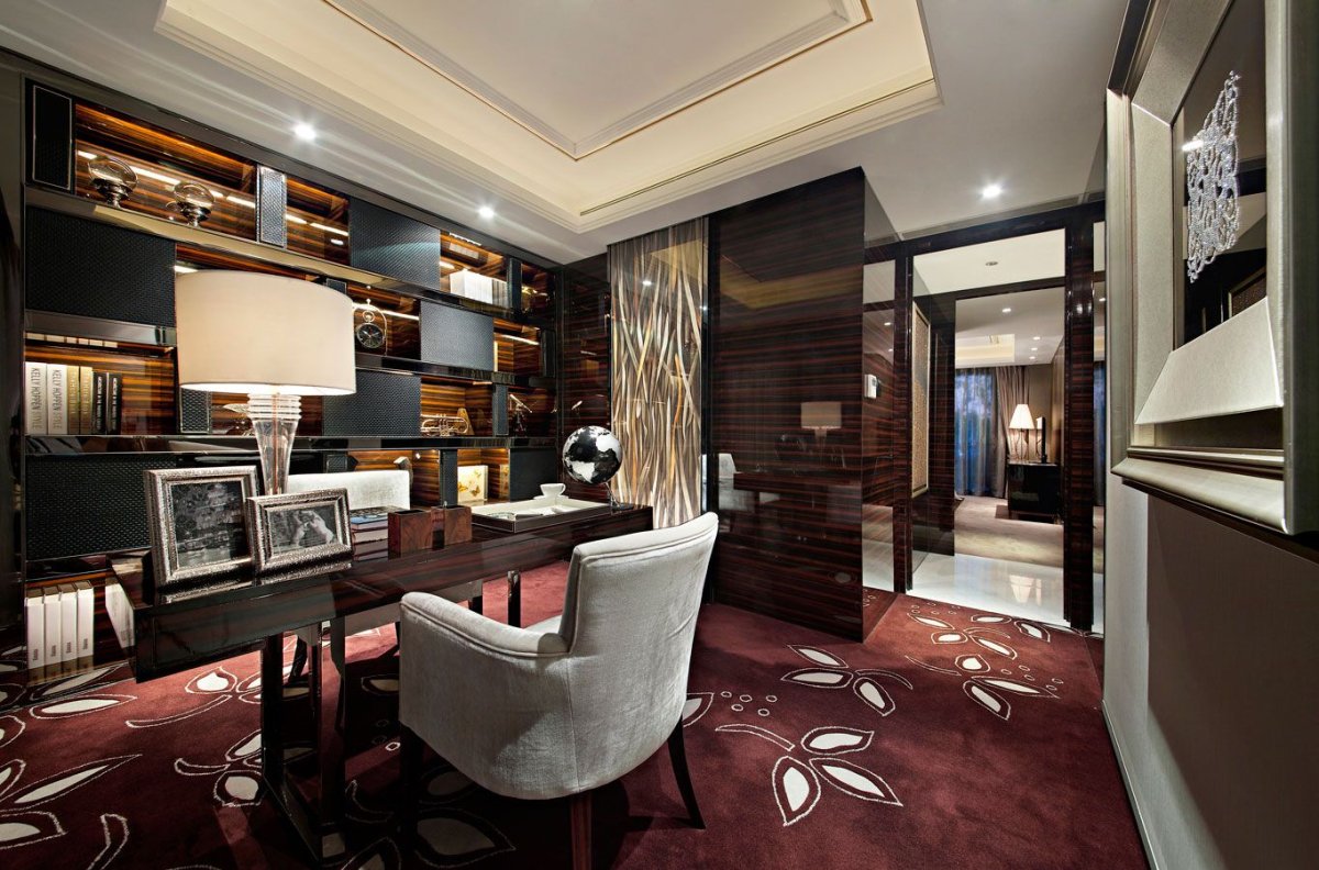 Отделка кабинета деревом